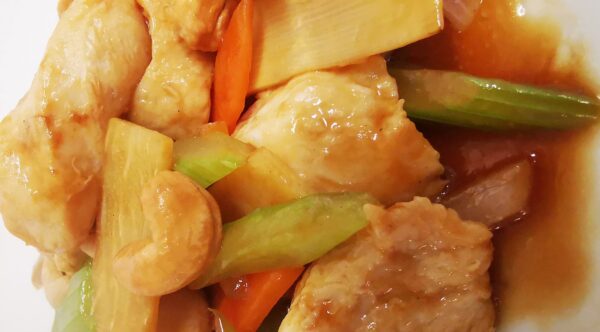 Chicken with Cashew Nuts